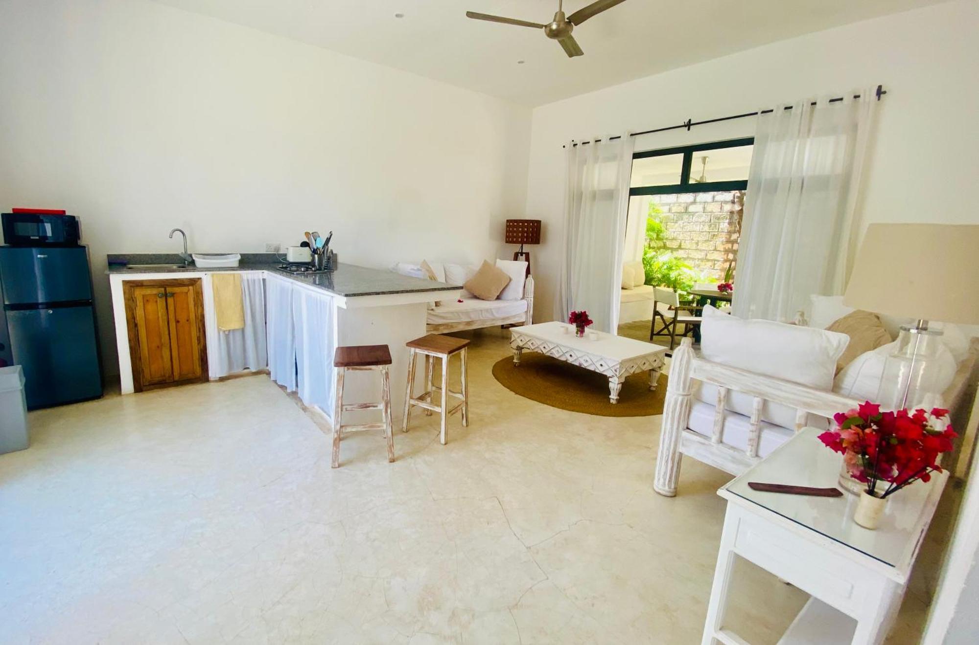 Nyumba Nyekundu Villa Watamu Exterior photo